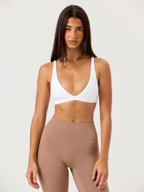 CSB x Isabelle mather Freedom Contour Crop Top Sports Bra White V Neck Small